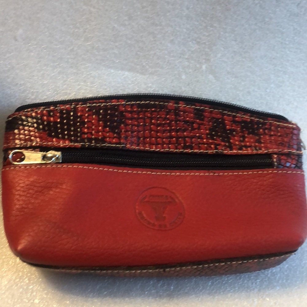 Cuero zippered red leather cosmetics pouch